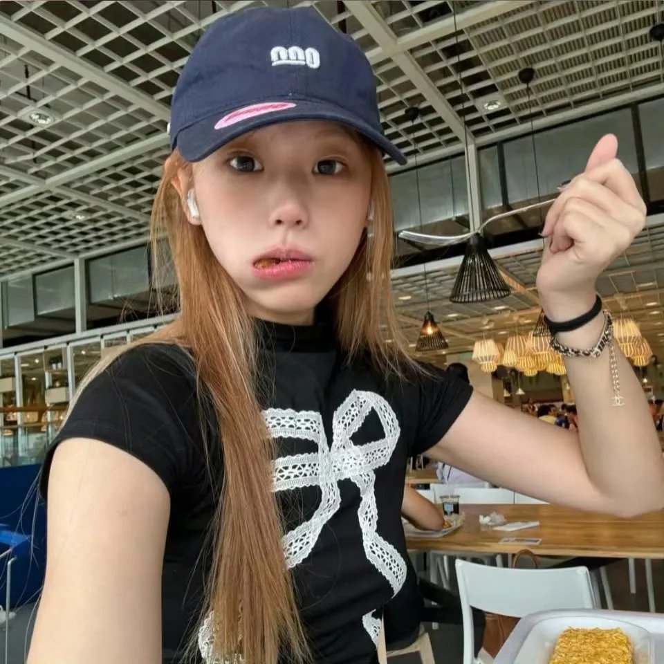 满月之下请相爱